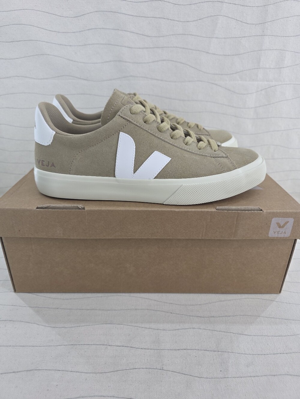 Veja Mens Campo Suede Dune White Casual Sneakers Shoes Size 8 Men/ 10 Wmn - NEW